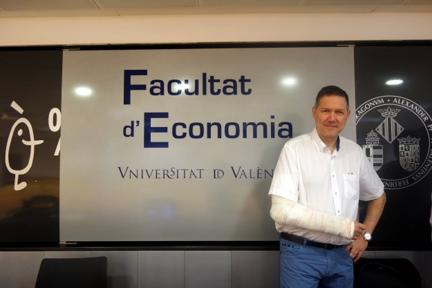 22.04.2016 – Seminario-Taller de ajedrez y estrategia empresarial en Valencia 001