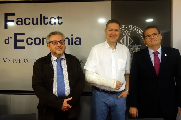 22.04.2016 – Seminario-Taller de ajedrez y estrategia empresarial en Valencia 003